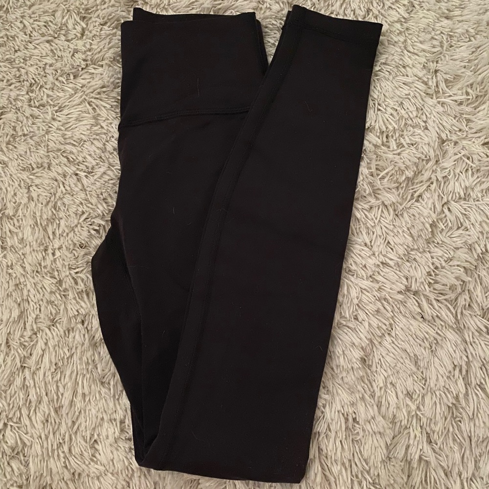 Black Lululemon align leggings